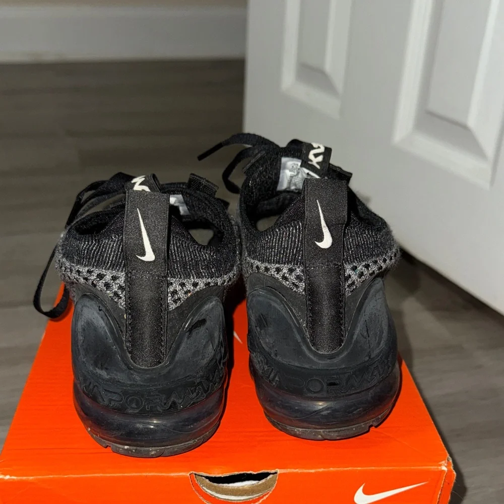 Nike Kids Black and Gray Flyknit Sneakers